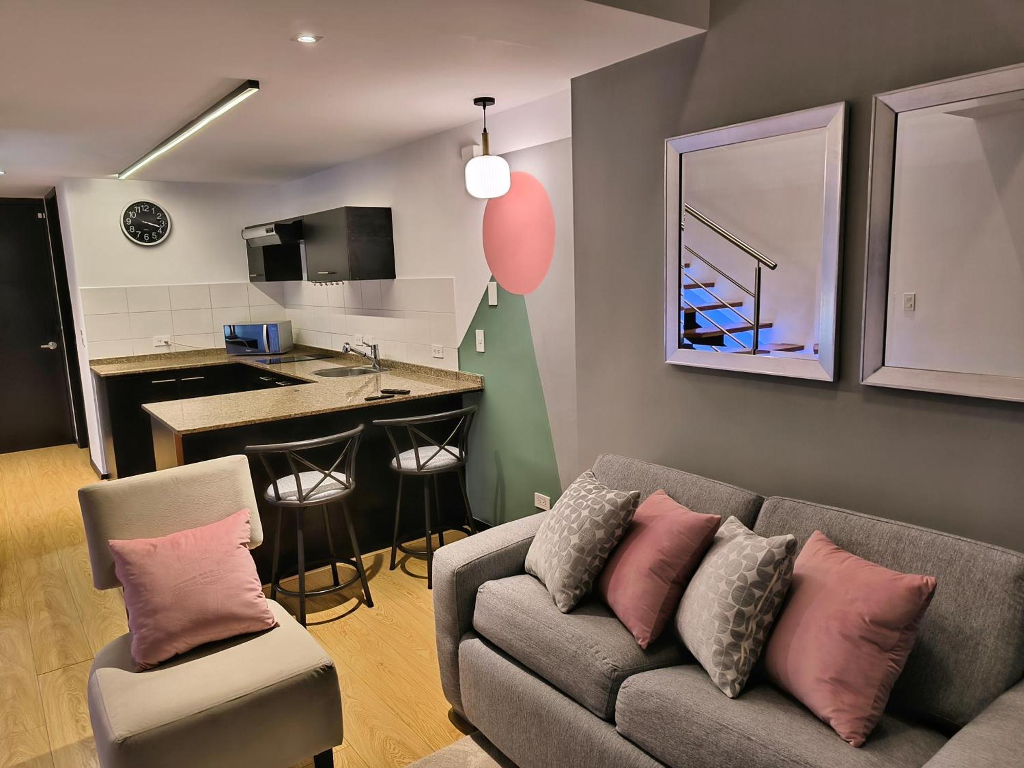 Coliving Ecuador Apartamentos Sector Swiss Hotel Quito Esterno foto
